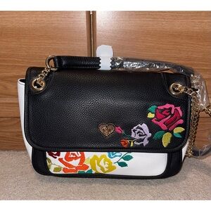 🌸✨NWT Betsey Johnson Bloomin’ Great Shoulder Bag BJ33175N